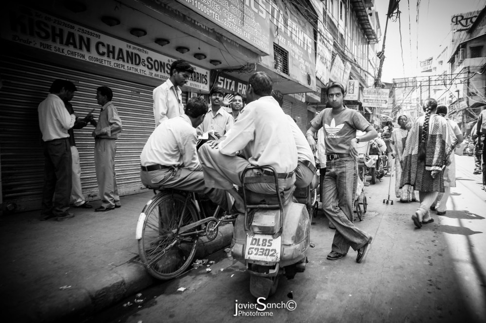 Photoframe Street Photography