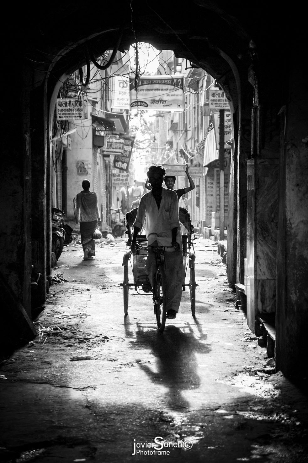 Photoframe Street Photography